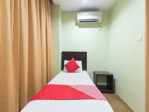Oyo 1102 Amani Hotel