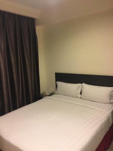 Premierz Hotel
