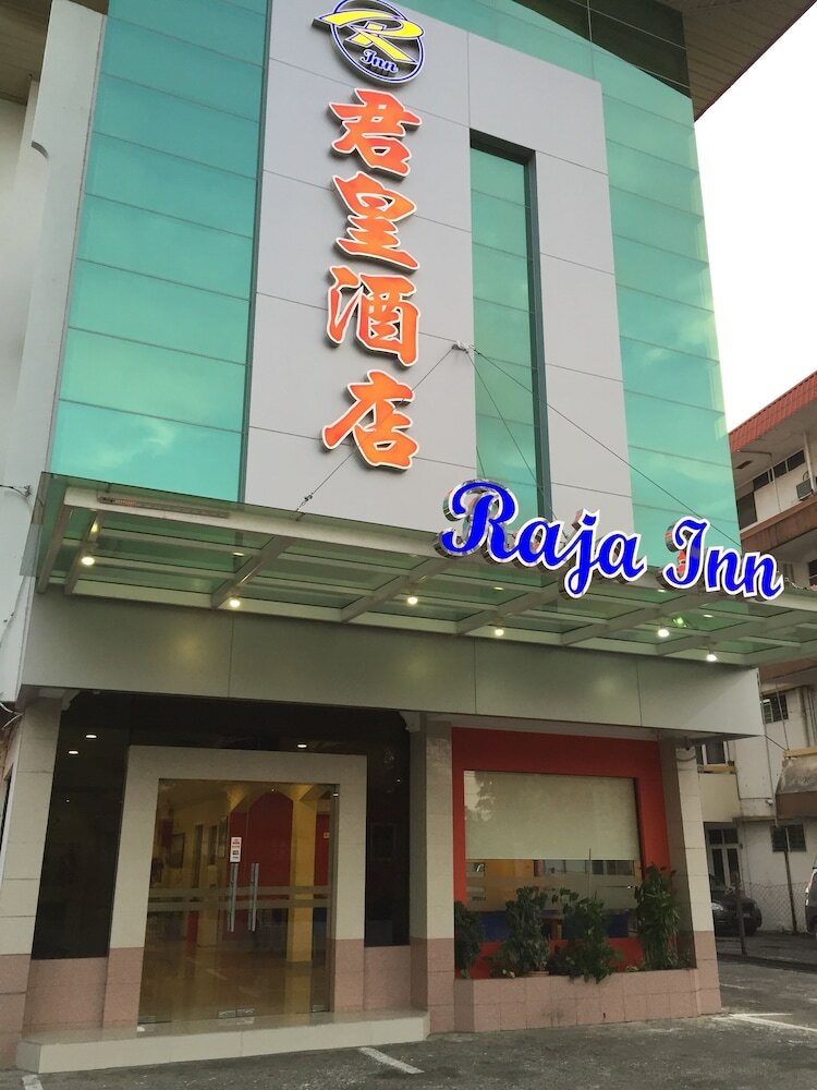 Posada Raja Inn