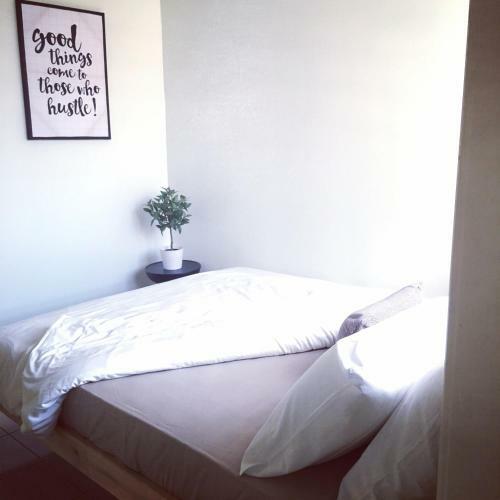 Hostal D'houzz