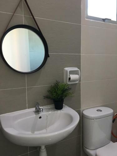 Putrihouzz Homestay