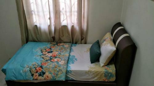 Ezas Homestay @ Bukit Mahkota
