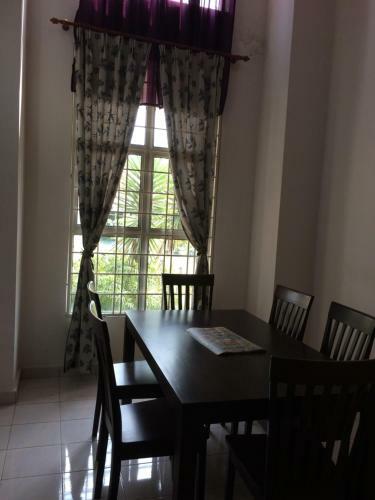 Villa Suria Homestay