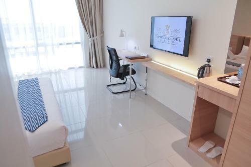 Top Holiday Hotel