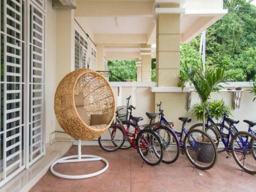 Balik Pulau Booklodge B&B