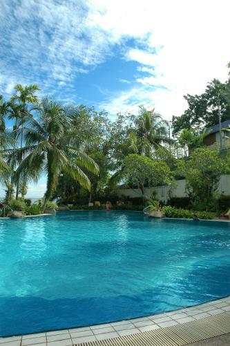 Hotel Rainbow Paradise Beach Resort