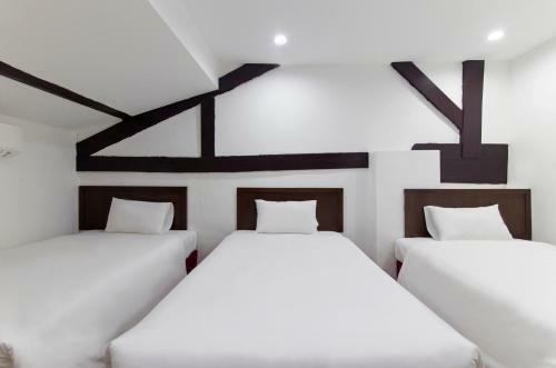 Charlies Boutique Hotel