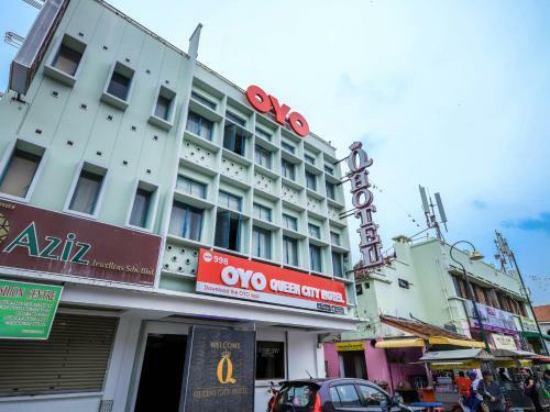 Oyo 998 Queen City Hotel