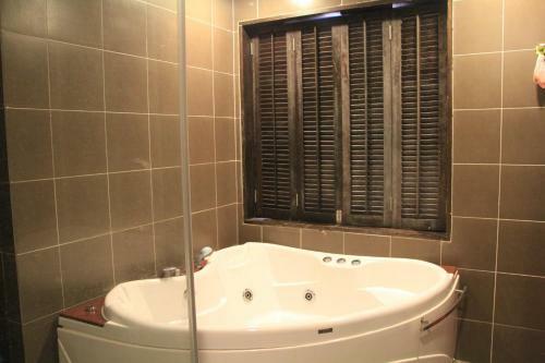 Hotel Marose Gold Coast Morib