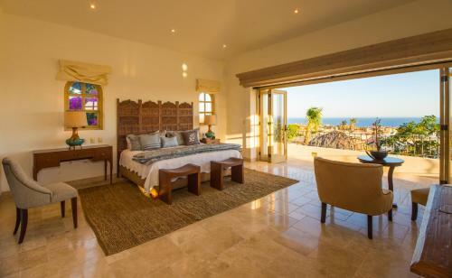 Luxurious Golf Getaway For 14, Villa De Los Faros