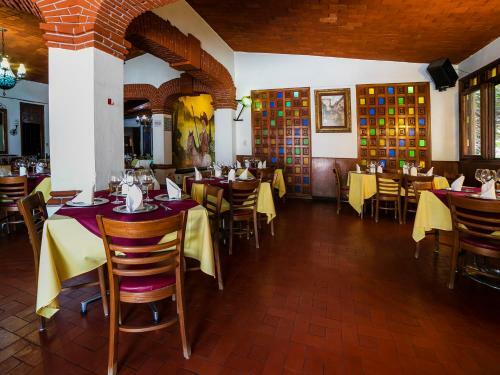 Hotel La Mansion Del Quijote