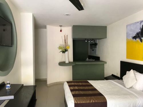 Hotel Paseo Palmas