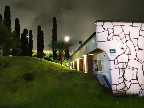 Silmar Hotel/motel