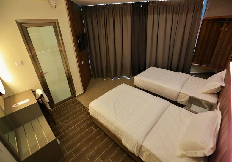 Pantai Regal Boutique Hotel