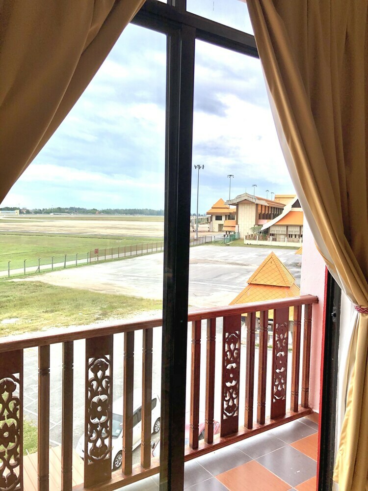 Hotel Am Transit Inn