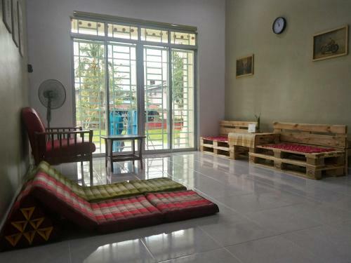 Hostal Village 218 Guest House