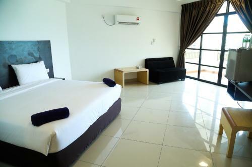 Hotel Marina Heights Resort