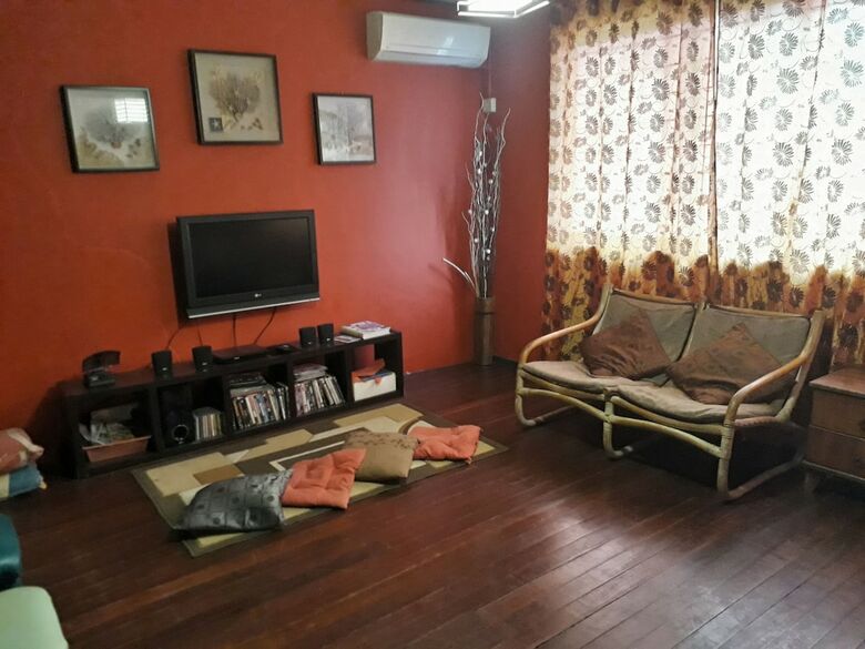Threehouse Bed & Breakfast