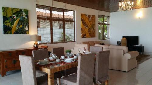 Villa Beach Front Bungalow Tanjung Bungah
