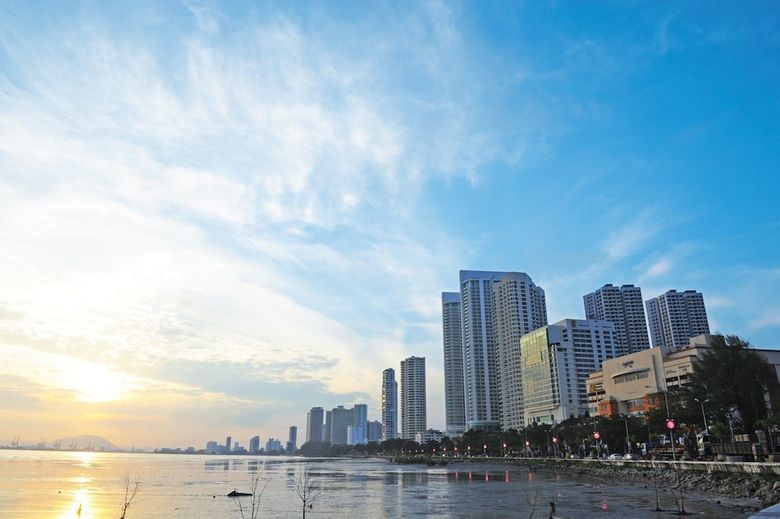 Hotel Mercure Penang Beach