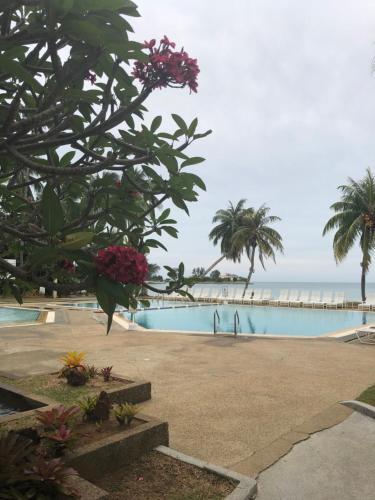 Apartamentos Mieqa@theregencytanjungtuan (seafront Unit)