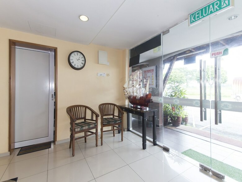 Hotel Oyo 415 Straits Settlement Inn