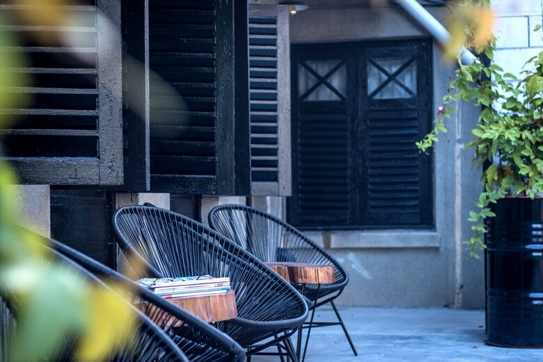 The Brownstone Hostel & Space