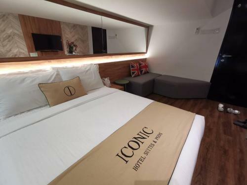 Iconic Suites & Pods Hotel