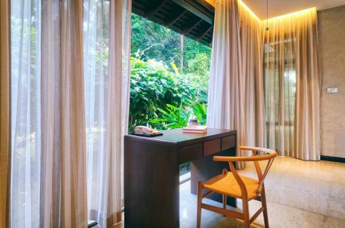Hotel Borneo Eagle Resort