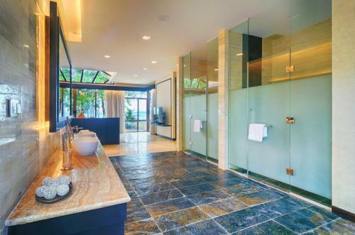 Hotel Borneo Eagle Resort