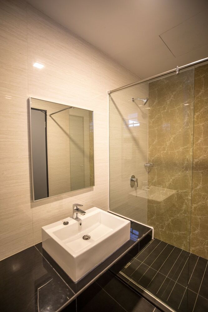 3-plus Hotel