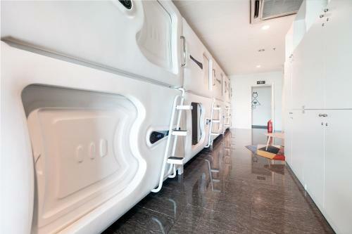 Spot On 89726 Capsule Inn