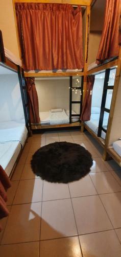 Albergue Escape Backpackers Kk