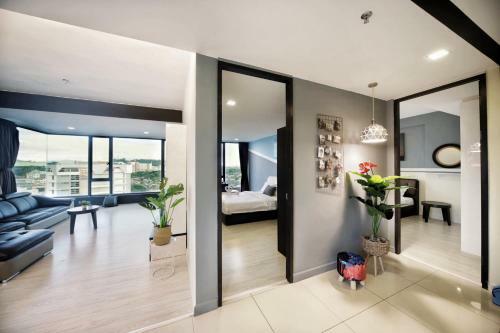 Cozy Living Sky Apartment