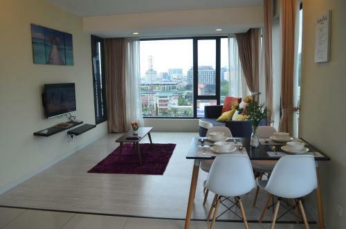 Cozy Living Sky Apartment