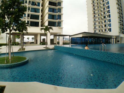 Apartamentos Euzmo Residences @ Trefoil Setia Alam