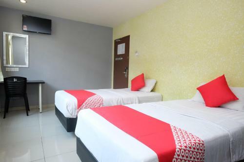 Hotel De' Tees, Masai Utama