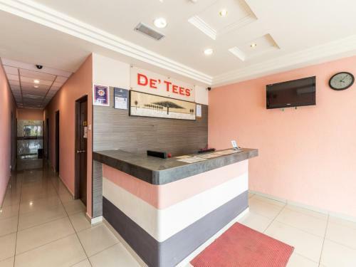 Hotel De' Tees, Masai Utama