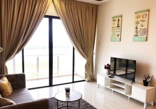 Flexiasia Bayview Apartment-bora Resident