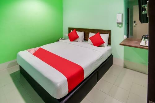 Oyo 89480 Dream House Hotel