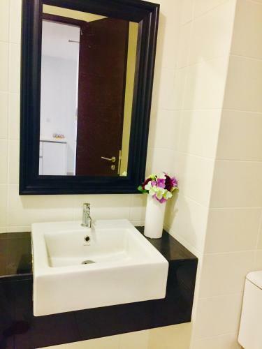Apartamento Cozy Hideout Trefoil Setia Alam