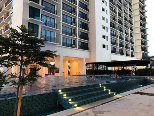 Hotel Escott@trefoil Setia Alam