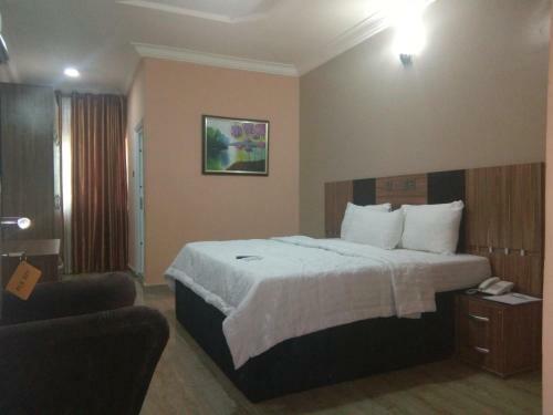Hotel Pameec Luxury Suites
