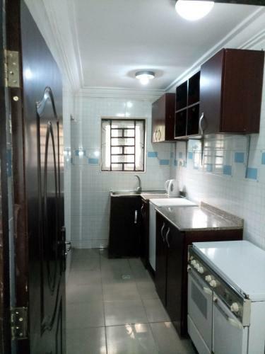 Bed & Breakfast Kh Lodge Abuja