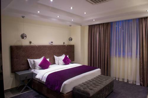The Francis Hotel