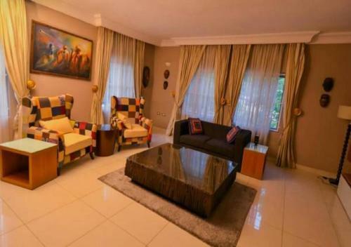 Hostal Ozidu House