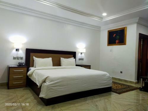 Hotel Immaculate Platinum