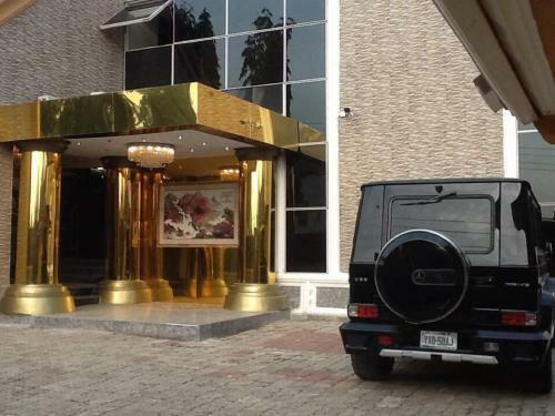 E-suites Hotel