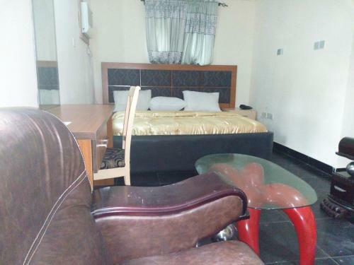 Hotel Dluxx Villa & Suites
