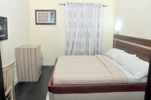 Hotel Dluxx Villa & Suites